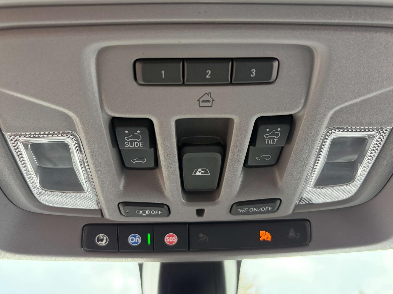 2022 Chevrolet Silverado 1500 LTZ, DURAMAX DIESEL, SUNROOF, NEW TIRES Photo