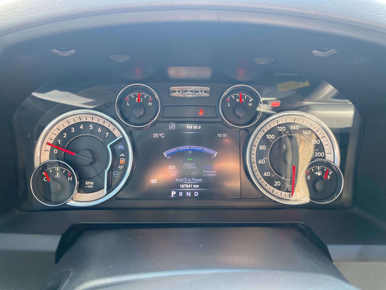 2016 RAM 1500 BIG HORN, RWD, REMOTE START, HEATED SEATS! Photo