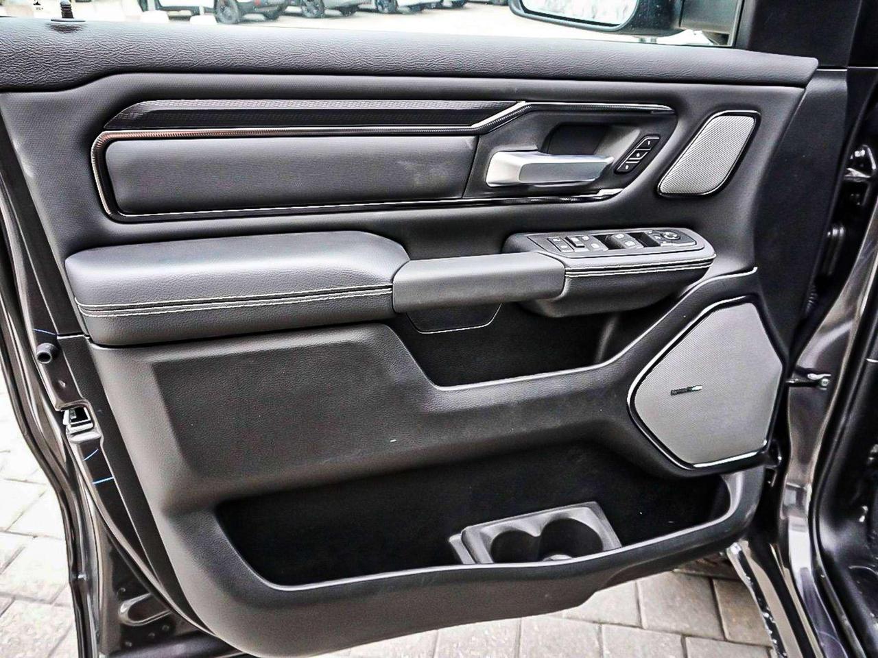 2027 RAM 1500  Photo