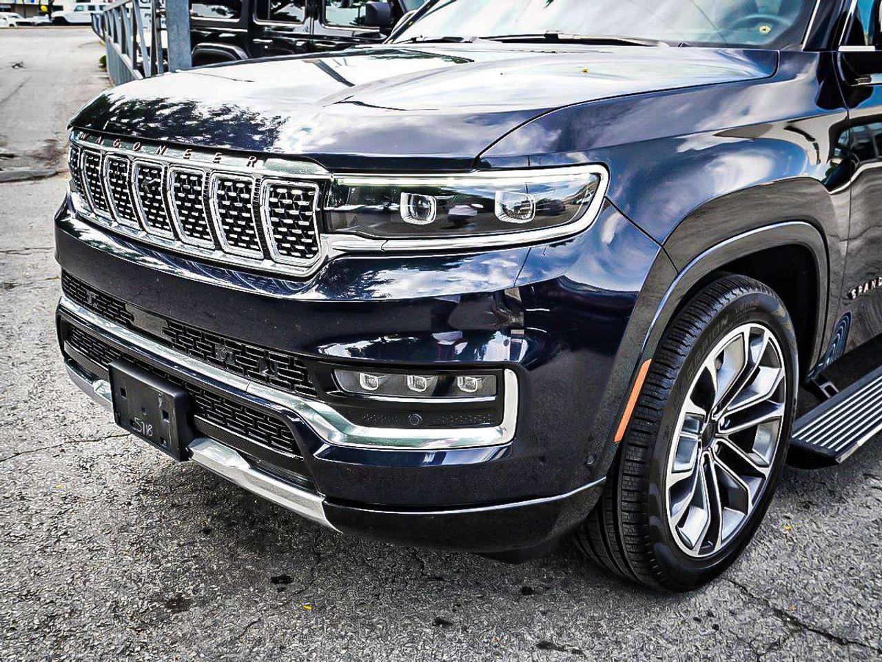 2025 Jeep Grand Wagoneer  Photo