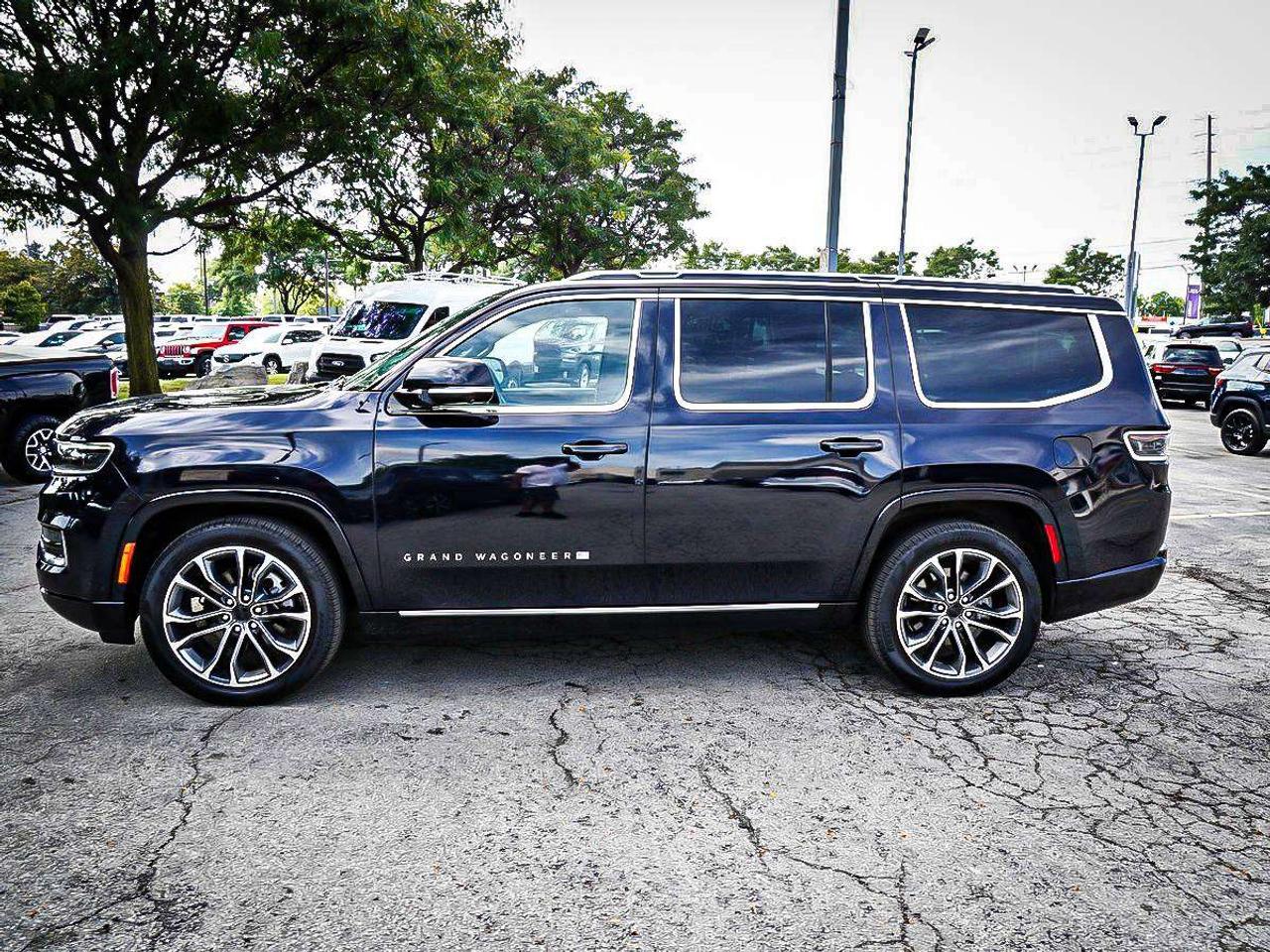 2025 Jeep Grand Wagoneer  Photo