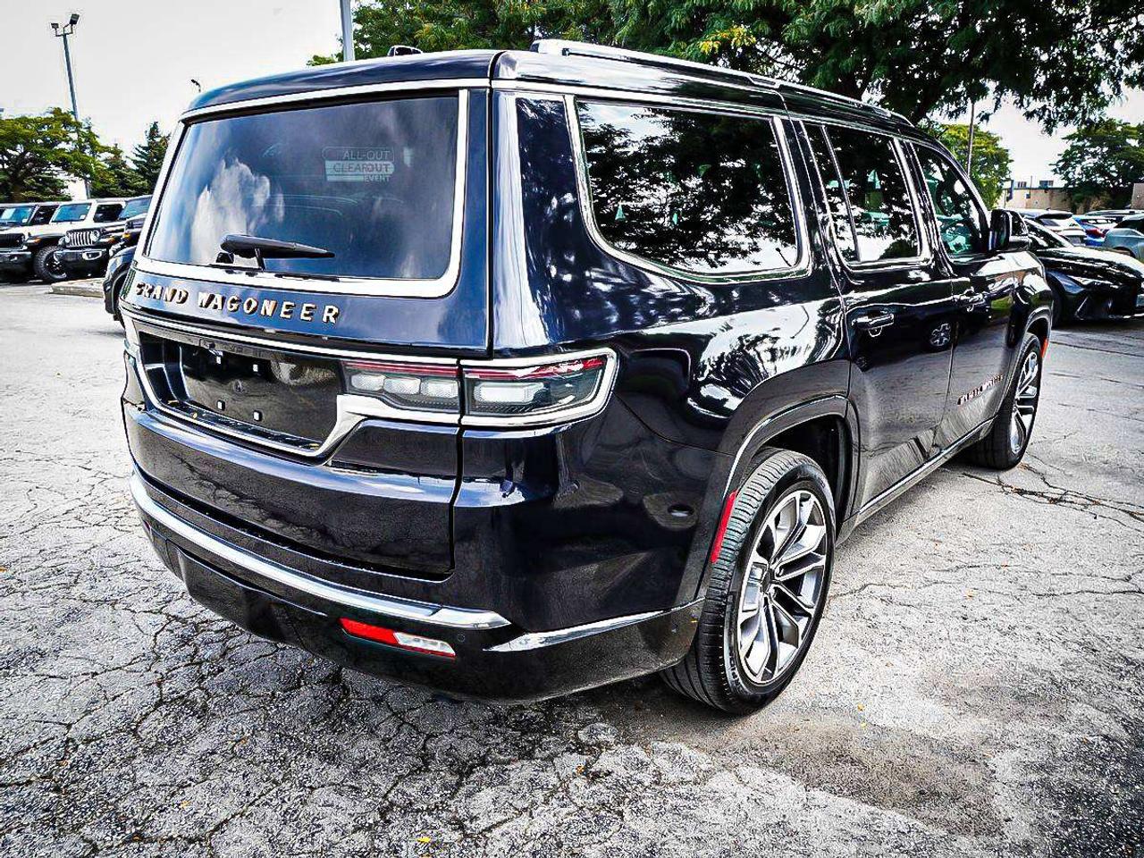 2025 Jeep Grand Wagoneer  Photo