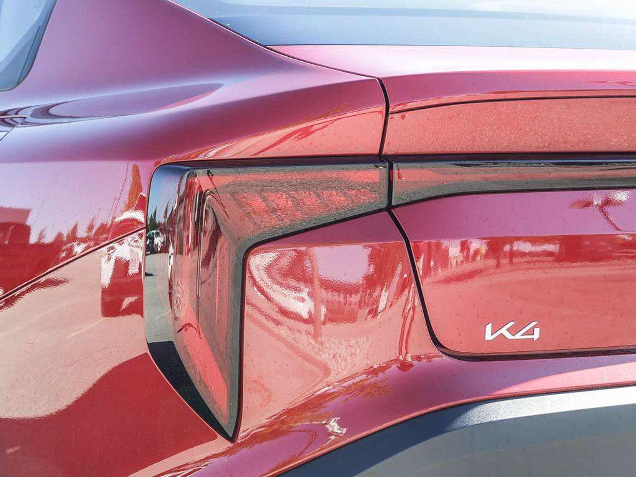 2025 Kia K4 EX   Apple CarPlay   Backup Camera   Heated Seats Photo