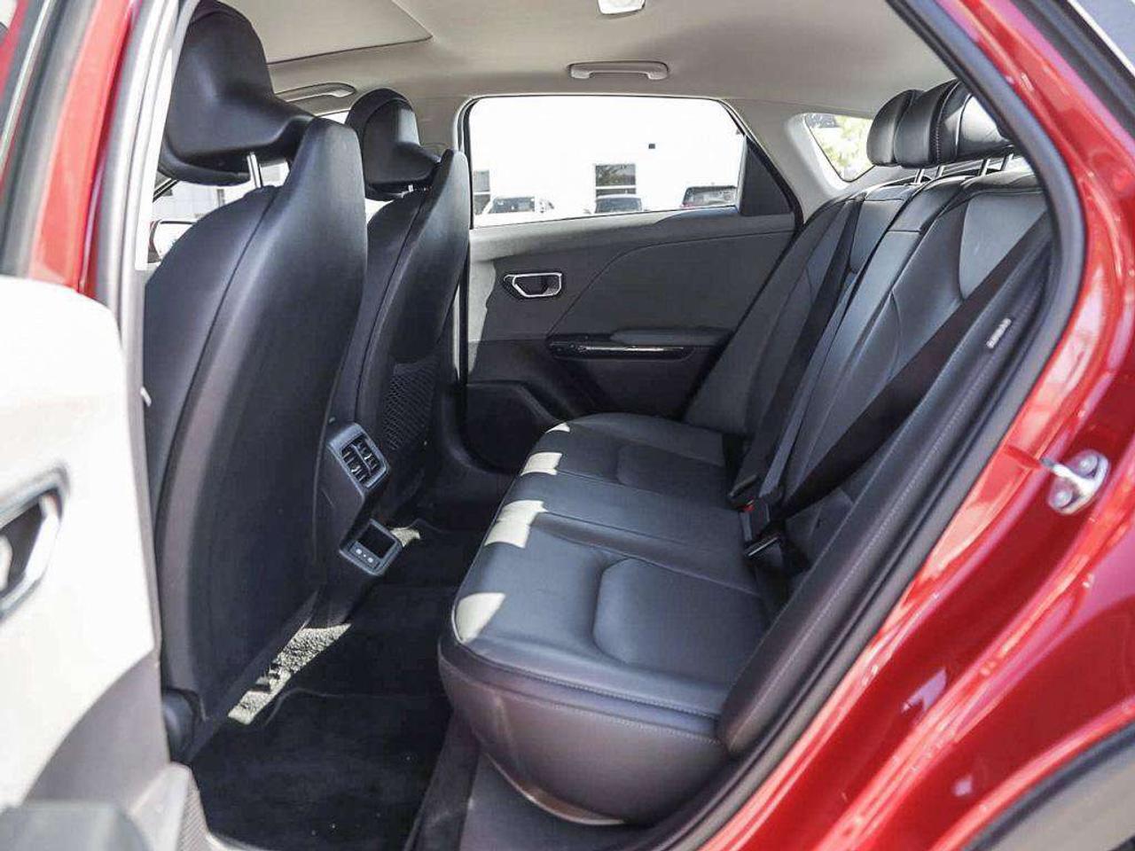 2025 Kia K4 EX   Apple CarPlay   Backup Camera   Heated Seats Photo