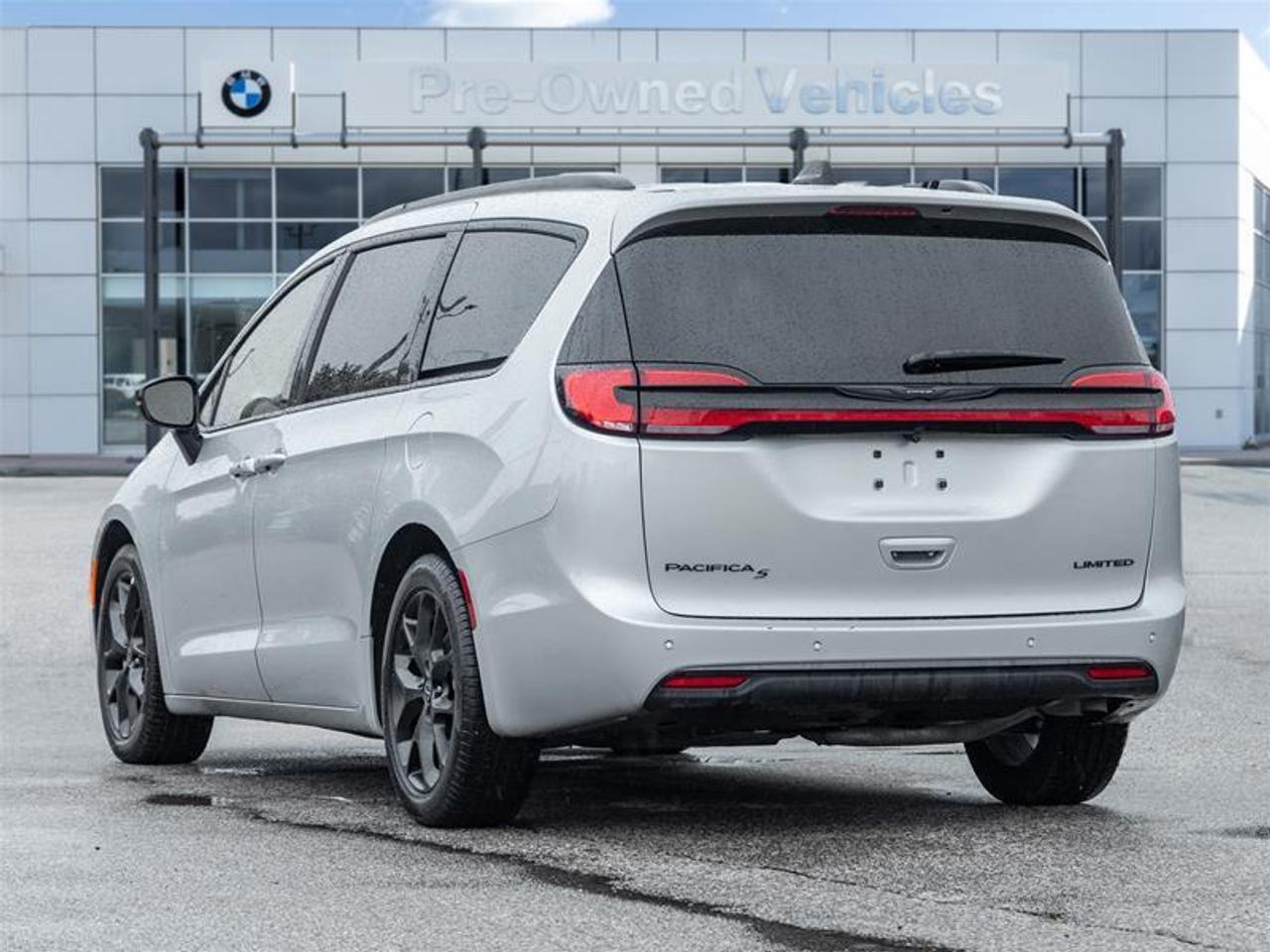 2026 Chrysler Pacifica Limited Front-Wheel Drive Passenger Van Photo