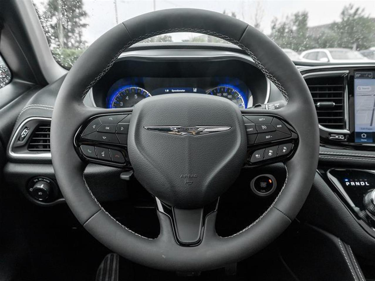 2026 Chrysler Pacifica Limited Front-Wheel Drive Passenger Van Photo