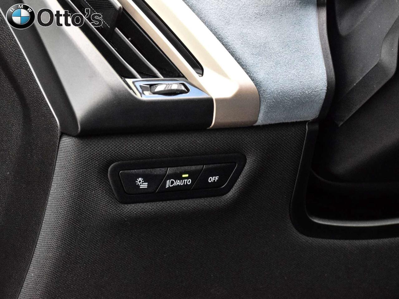 2026 BMW iX xDrive45 Photo