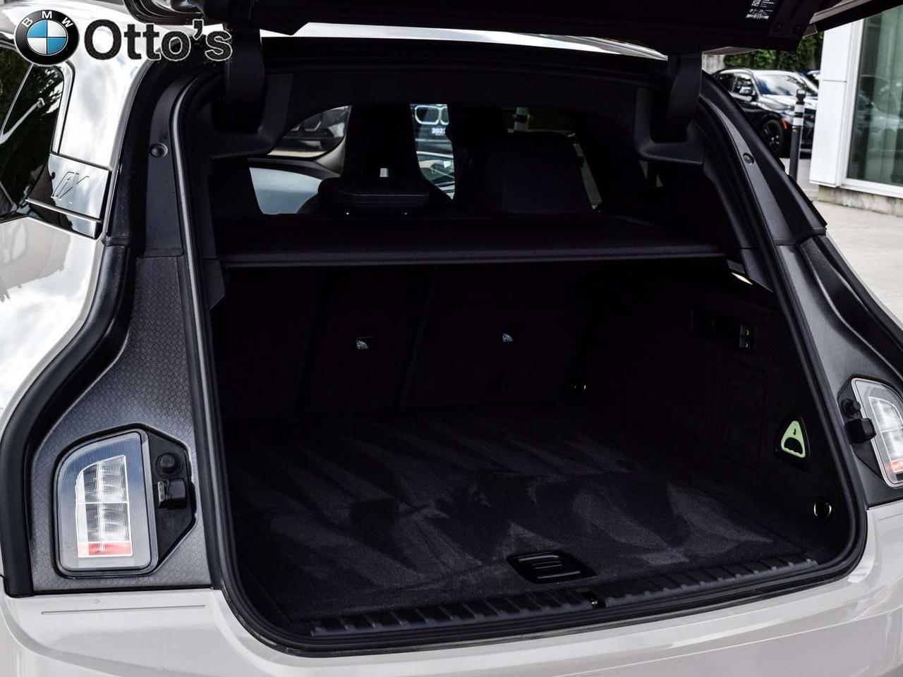 2026 BMW iX xDrive45 Photo
