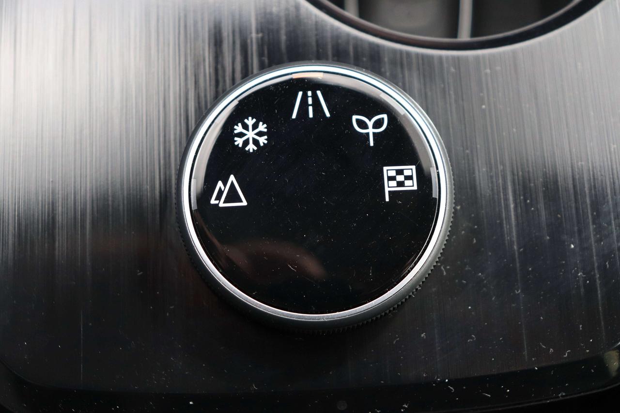 2026 Nissan Rogue S AWD LOW MILEAGE REMOTE START HEATED SEAT CARPLAY Photo