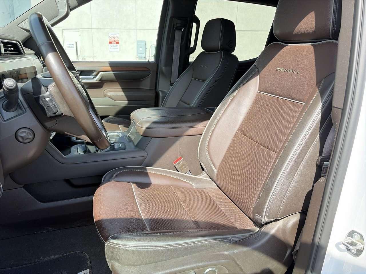2024 GMC Sierra 1500 Crew Cab Short Box 4-Wheel Drive Denali 6.2L V8 Photo