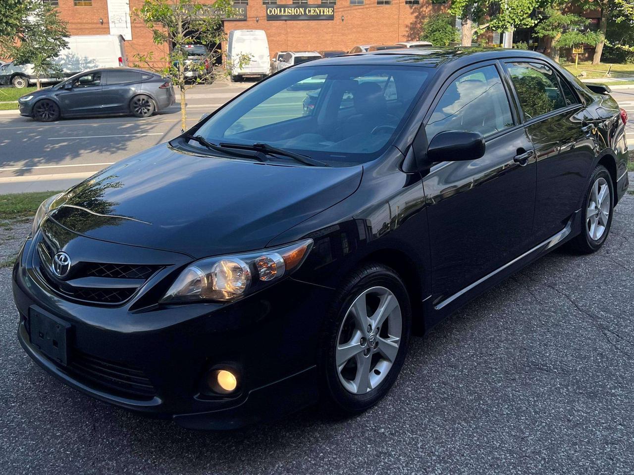 2012 Toyota Corolla S Photo5