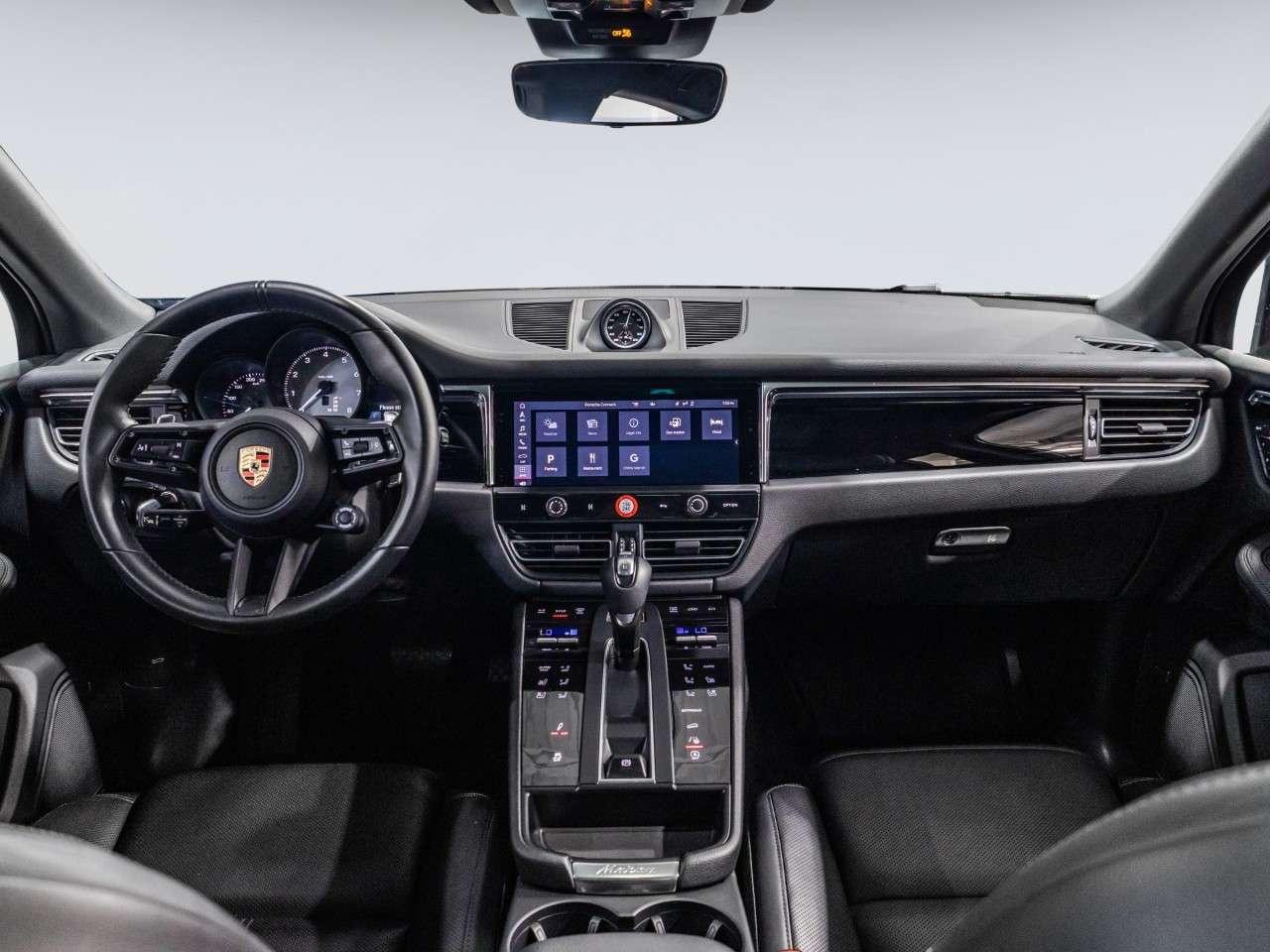 2025 Porsche Macan S AWD Photo