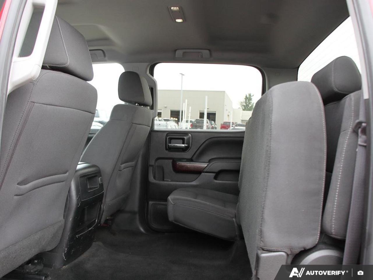 2017 GMC Sierra 1500 4WD Crew Cab Short Box SLE Photo