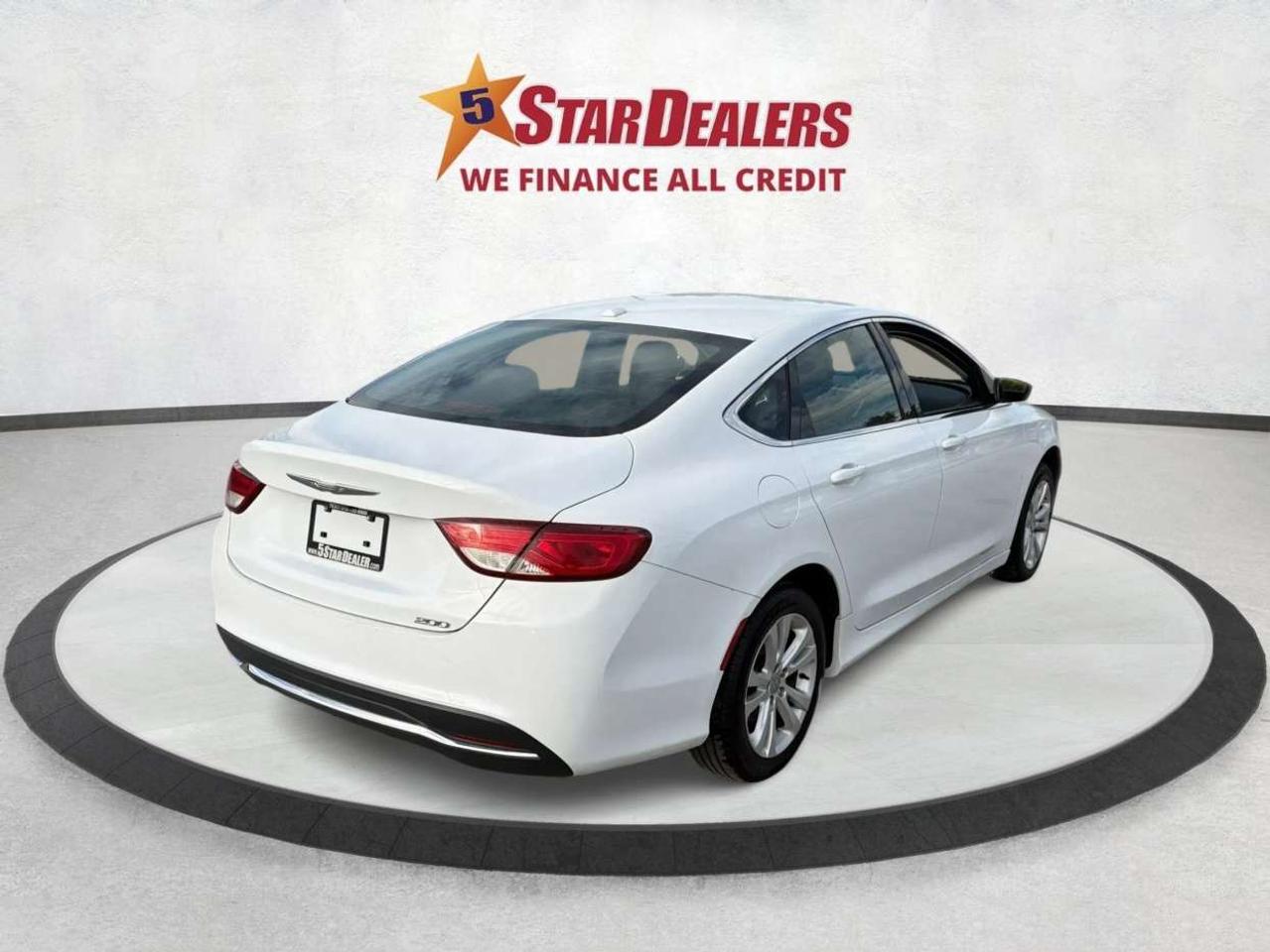 2016 Chrysler 200 Limited NAV LEATHER/HEATED SEATS FINANCE READY! Photo