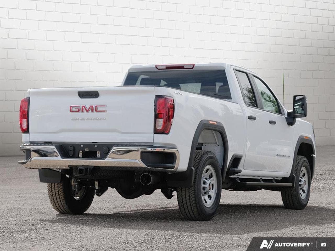 2026 GMC SIERRA 2500HD Double Cab Standard Box 4-Wheel Drive Pro Photo4