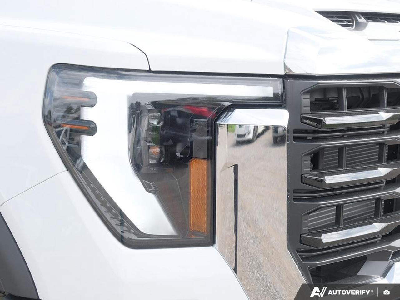 2026 GMC SIERRA 2500HD Double Cab Standard Box 4-Wheel Drive Pro Photo