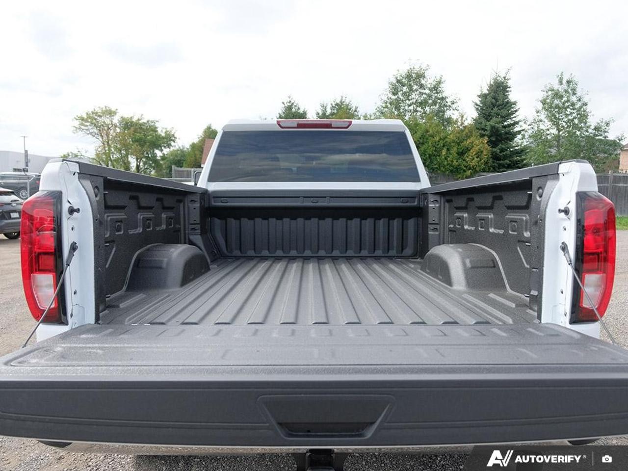 2026 GMC SIERRA 2500HD Double Cab Standard Box 4-Wheel Drive Pro Photo