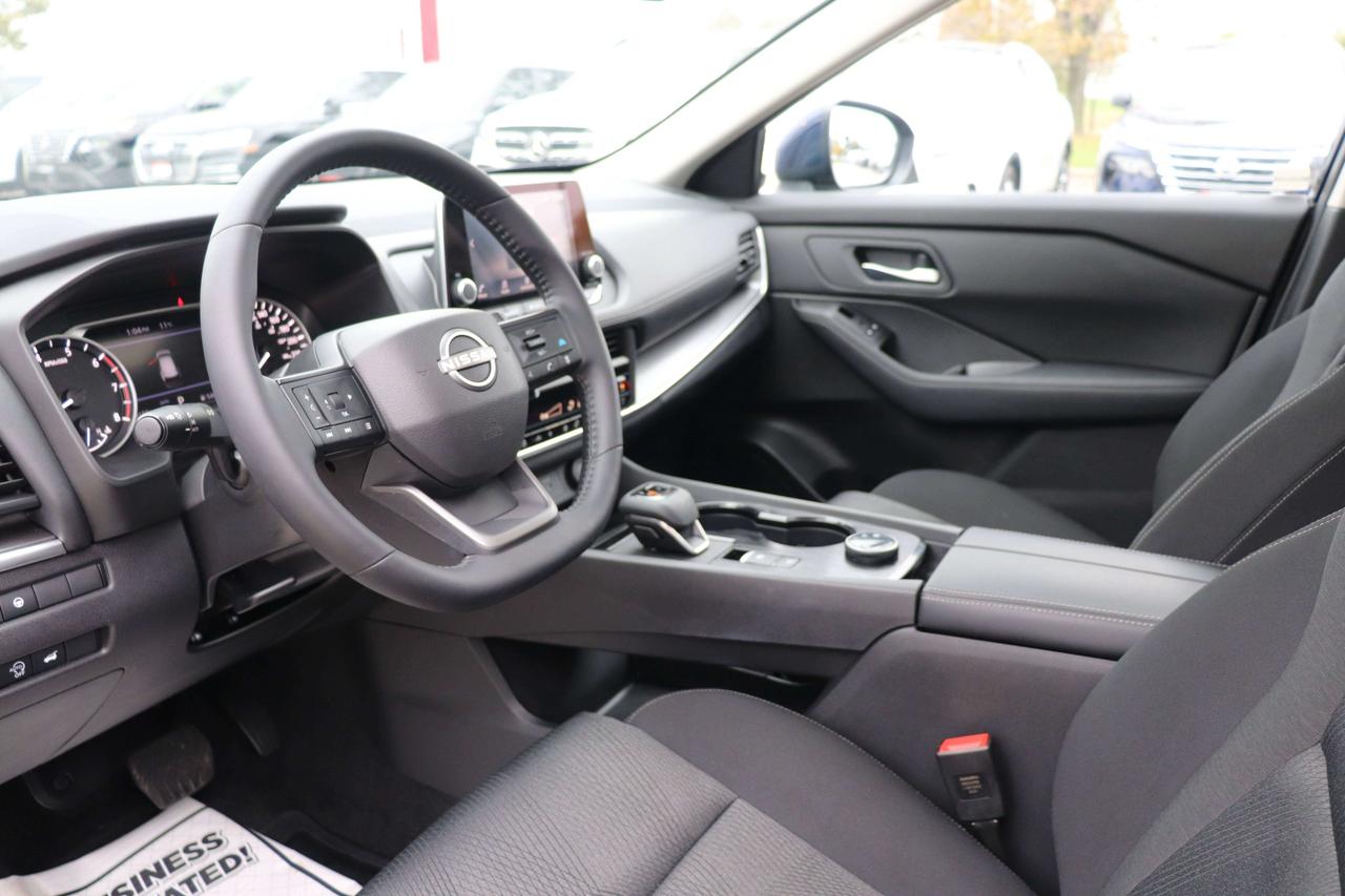 2026 Nissan Rogue SV Moonroof No Accidents Low Mileage Remote Start Photo