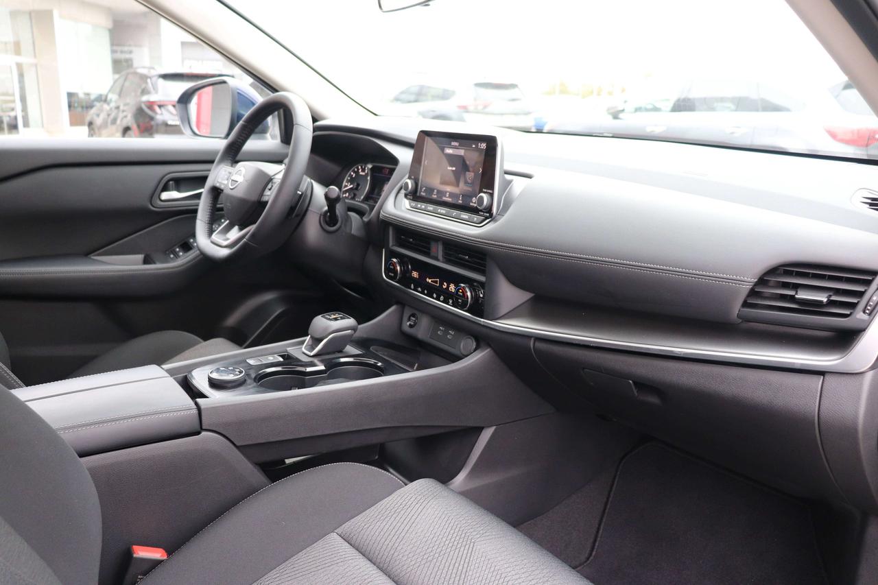 2026 Nissan Rogue SV Moonroof No Accidents Low Mileage Remote Start Photo