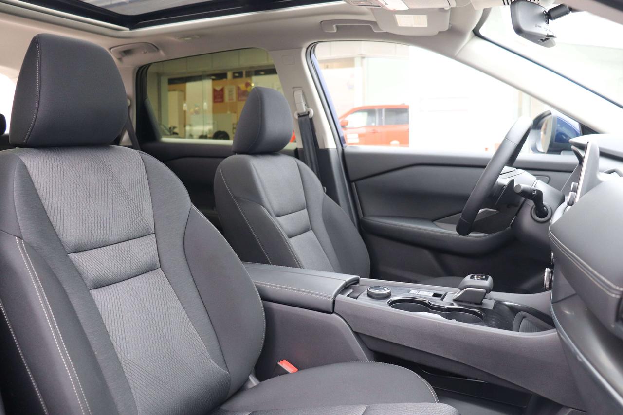 2026 Nissan Rogue SV Moonroof No Accidents Low Mileage Remote Start Photo