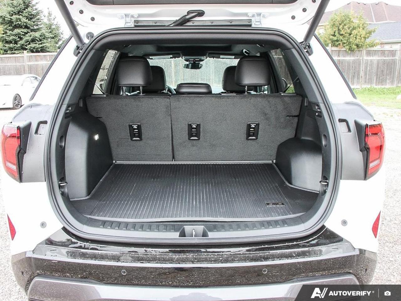 2027 GMC Terrain AWD AT4 Photo
