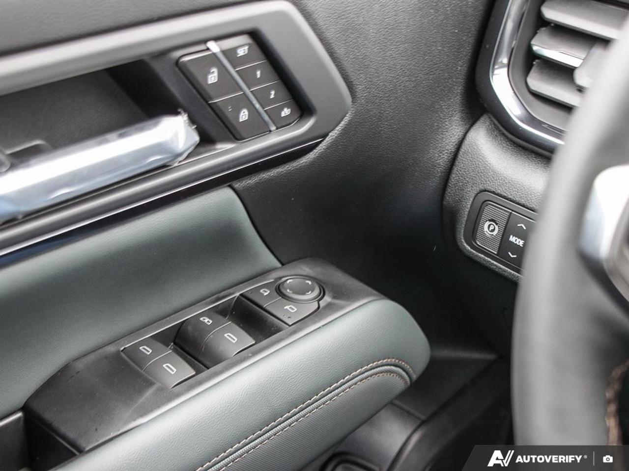 2027 GMC Terrain AWD AT4 Photo