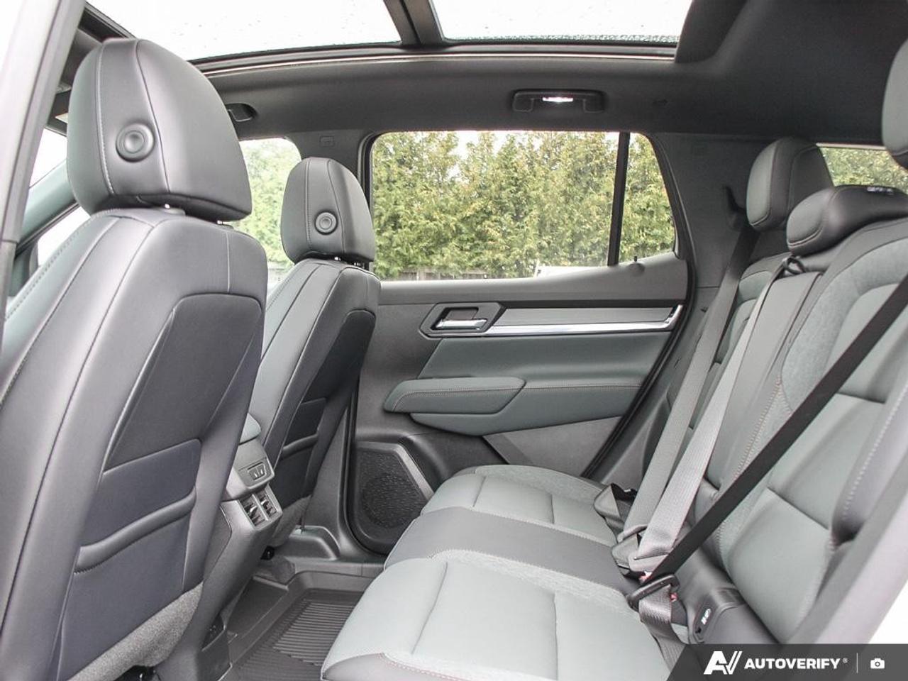 2027 GMC Terrain AWD AT4 Photo