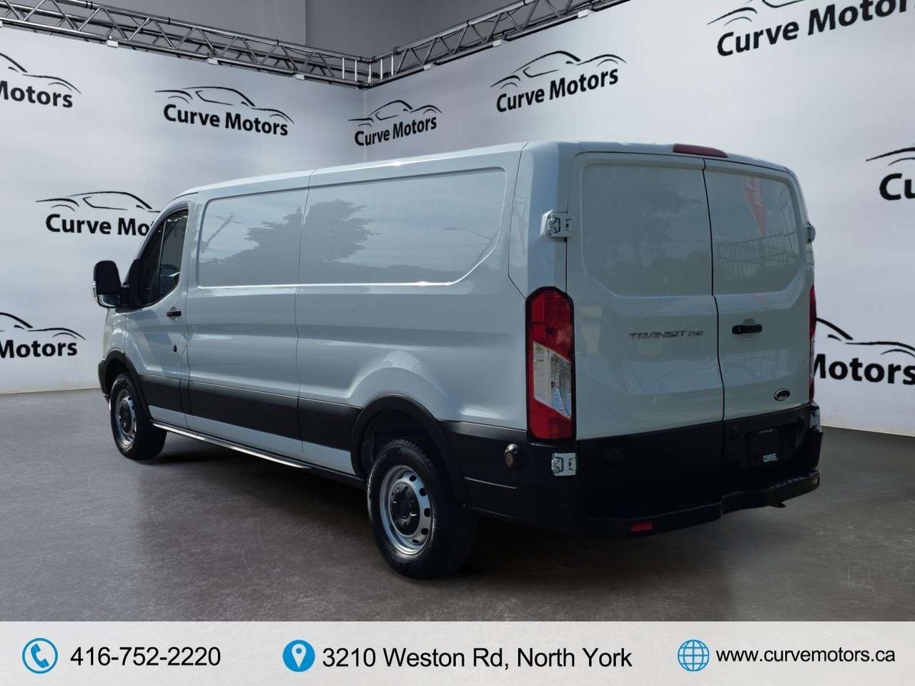 2019 Ford Transit T-250 148 Low Rf 9000 GVWR Swing-Out RH Dr * VERY LOW KM / CAMERA Photo