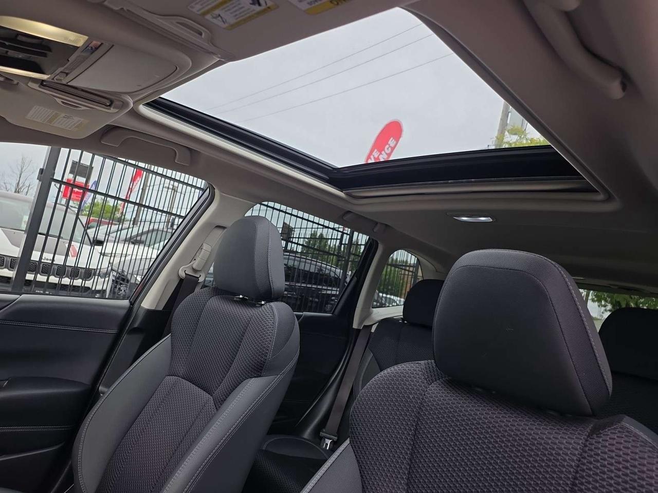 2022 Subaru Forester Touring EYESIGHT * NO ACCIDENT / 1 OWNER / FULL SERVICE HISTORY / ROOF Photo