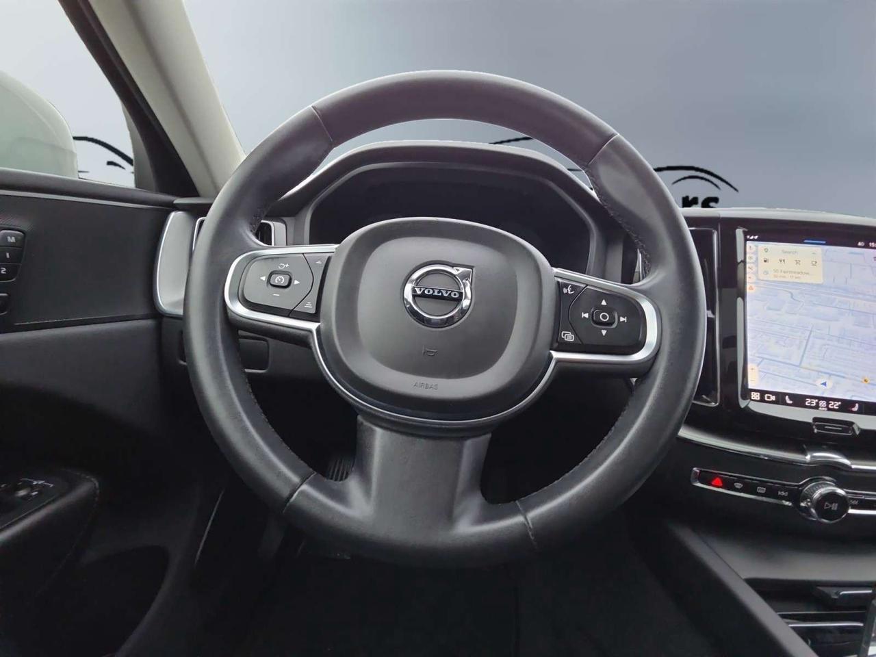2023 Volvo XC60 B6 AWD Core * NO ACCIDENTS / 1 OWNER / FULL SERVICE HISTORY Photo