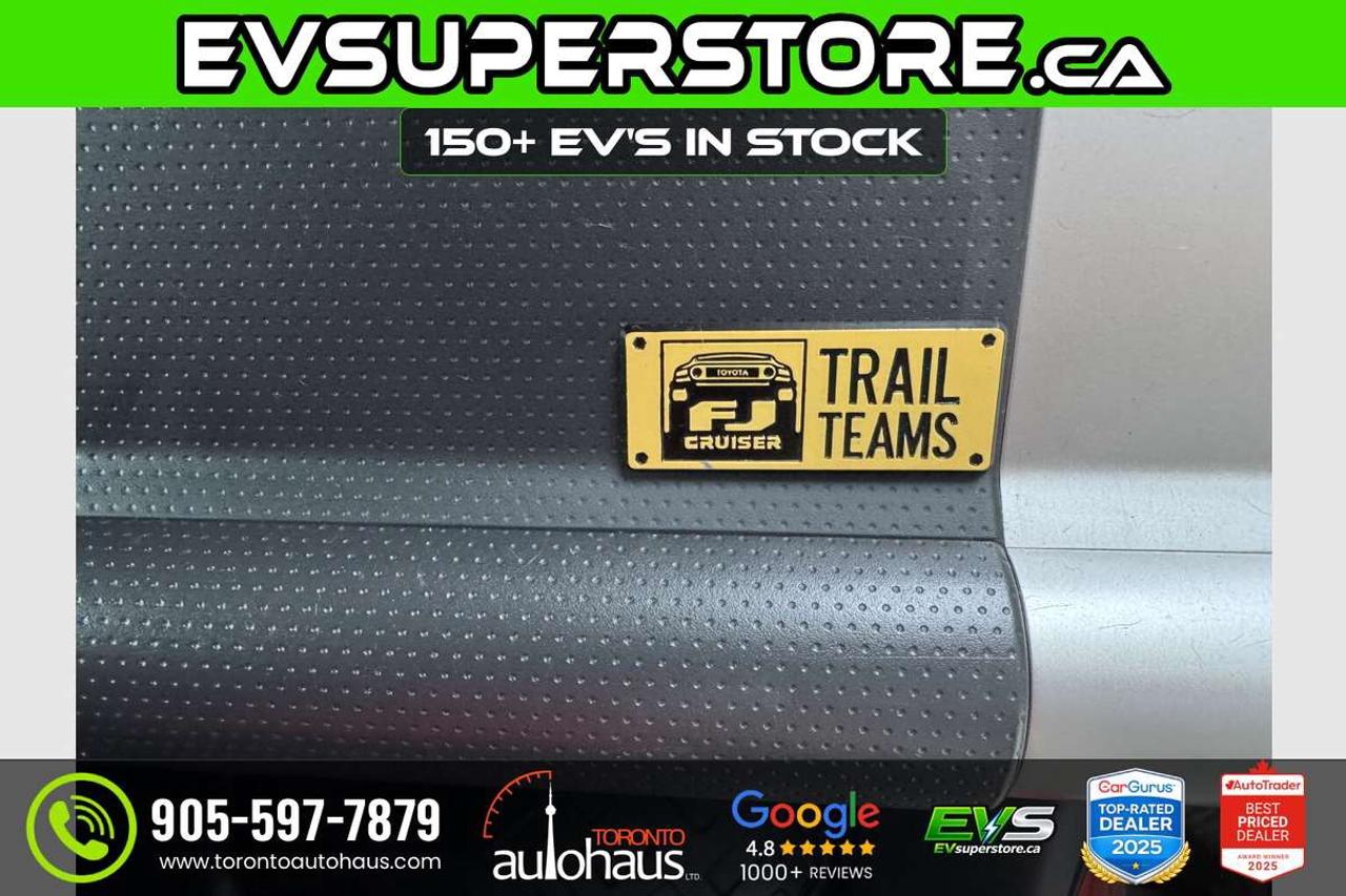 2012 Toyota FJ Cruiser Trail Teams Special Edition/6 Speed/No Claims Photo