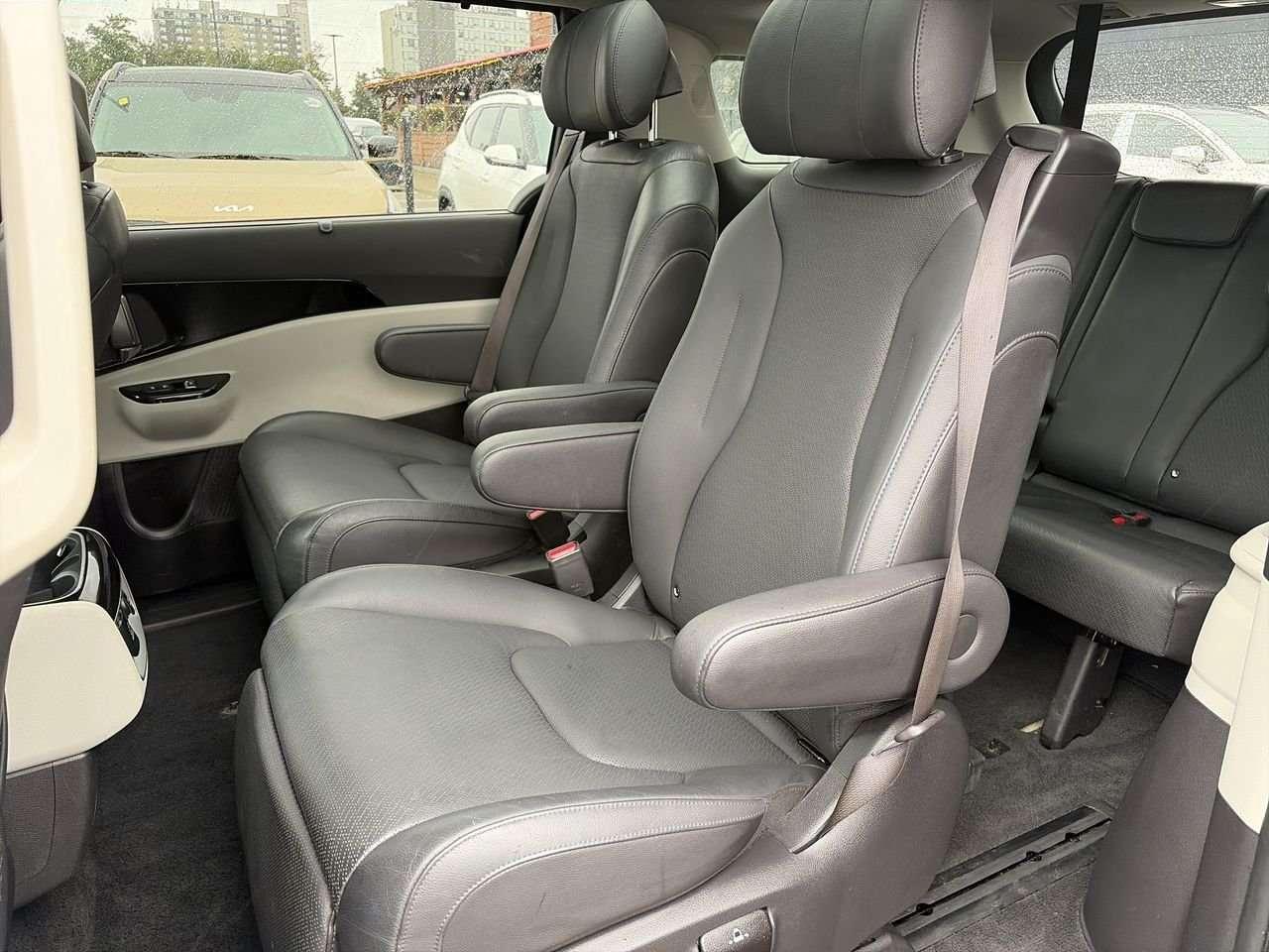 2024 Kia Carnival SX CPO AVAILABLE   LOW KMS   ONE OWNER   NO ACCIDENTS   REMOTE START   7 PASSENGER   BOSE PREMIUM AUDIO Photo