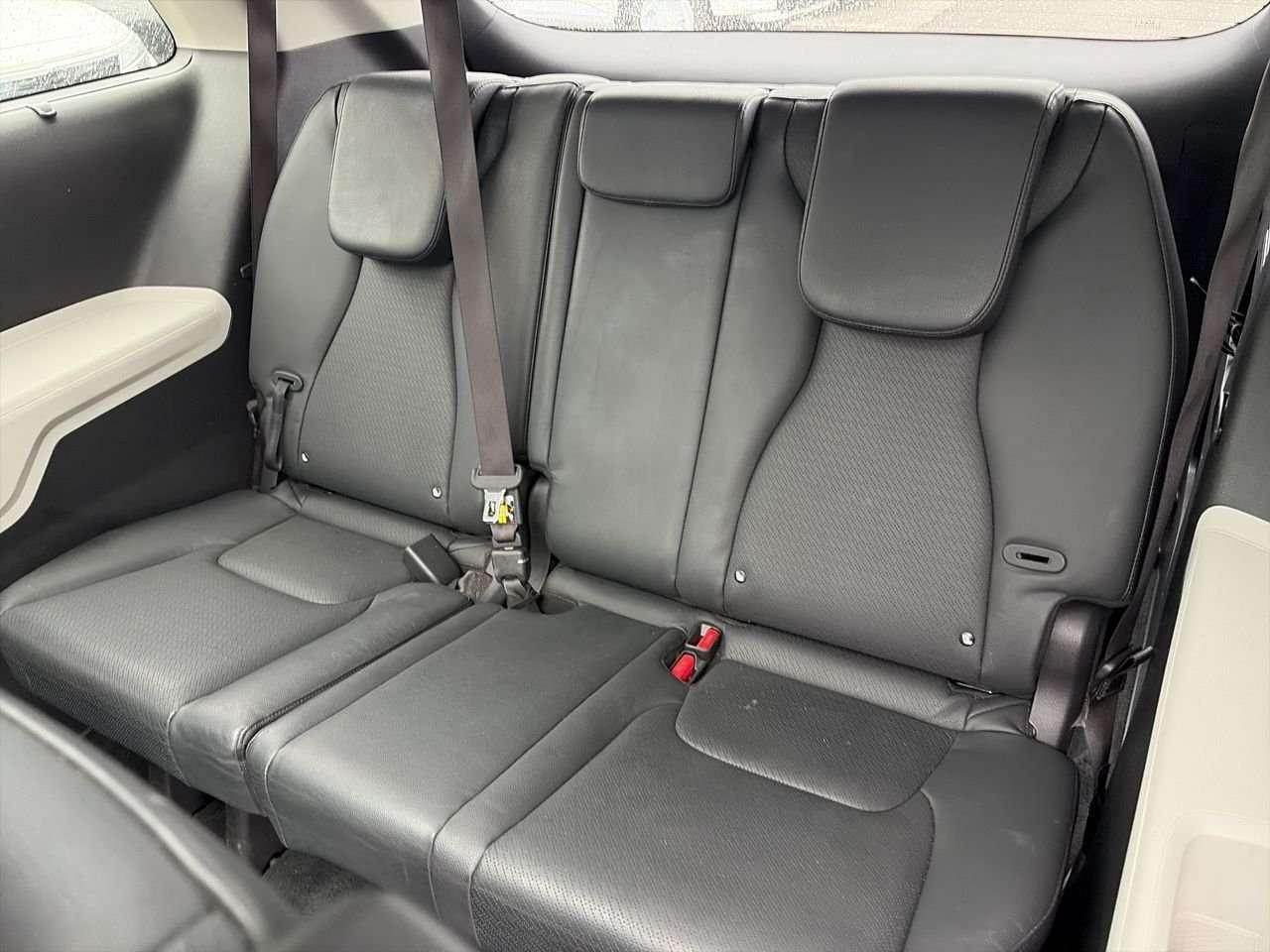 2024 Kia Carnival SX CPO AVAILABLE   LOW KMS   ONE OWNER   NO ACCIDENTS   REMOTE START   7 PASSENGER   BOSE PREMIUM AUDIO Photo