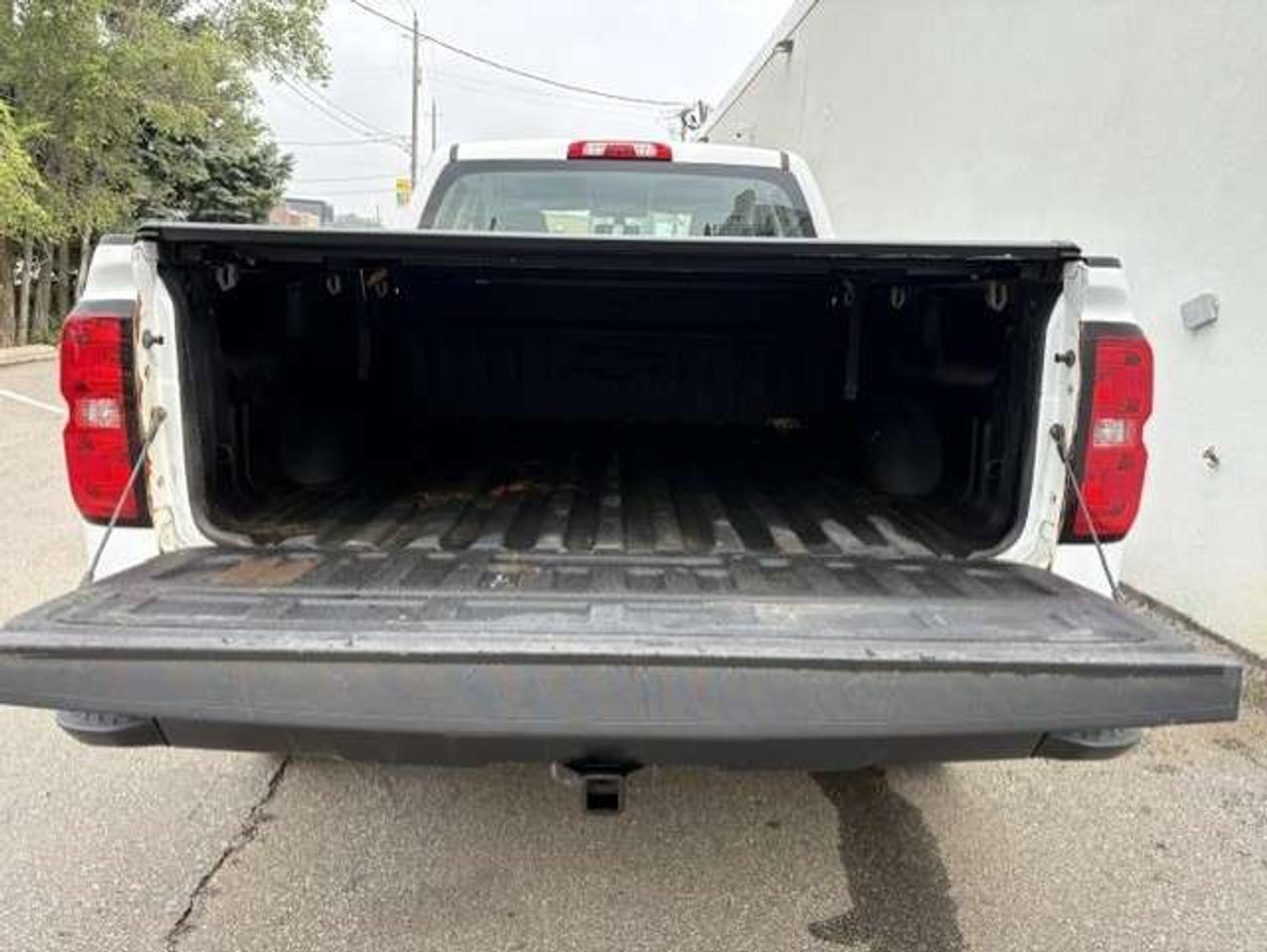 2018 Chevrolet Silverado 1500 4X4 V8 CAMERA-TONNEAU-1 OWNER-NO ACCIDENTS Photo