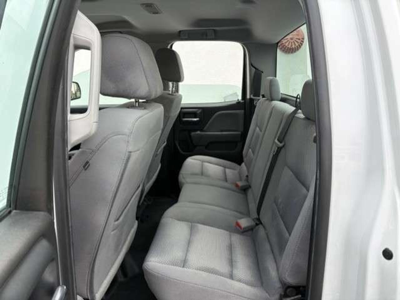 2018 Chevrolet Silverado 1500 4X4 V8 CAMERA-TONNEAU-1 OWNER-NO ACCIDENTS Photo