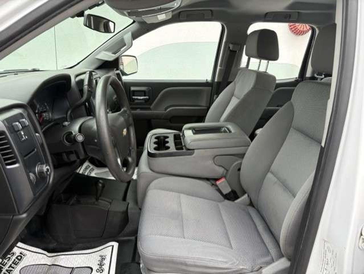 2018 Chevrolet Silverado 1500 4X4 V8 CAMERA-TONNEAU-1 OWNER-NO ACCIDENTS Photo