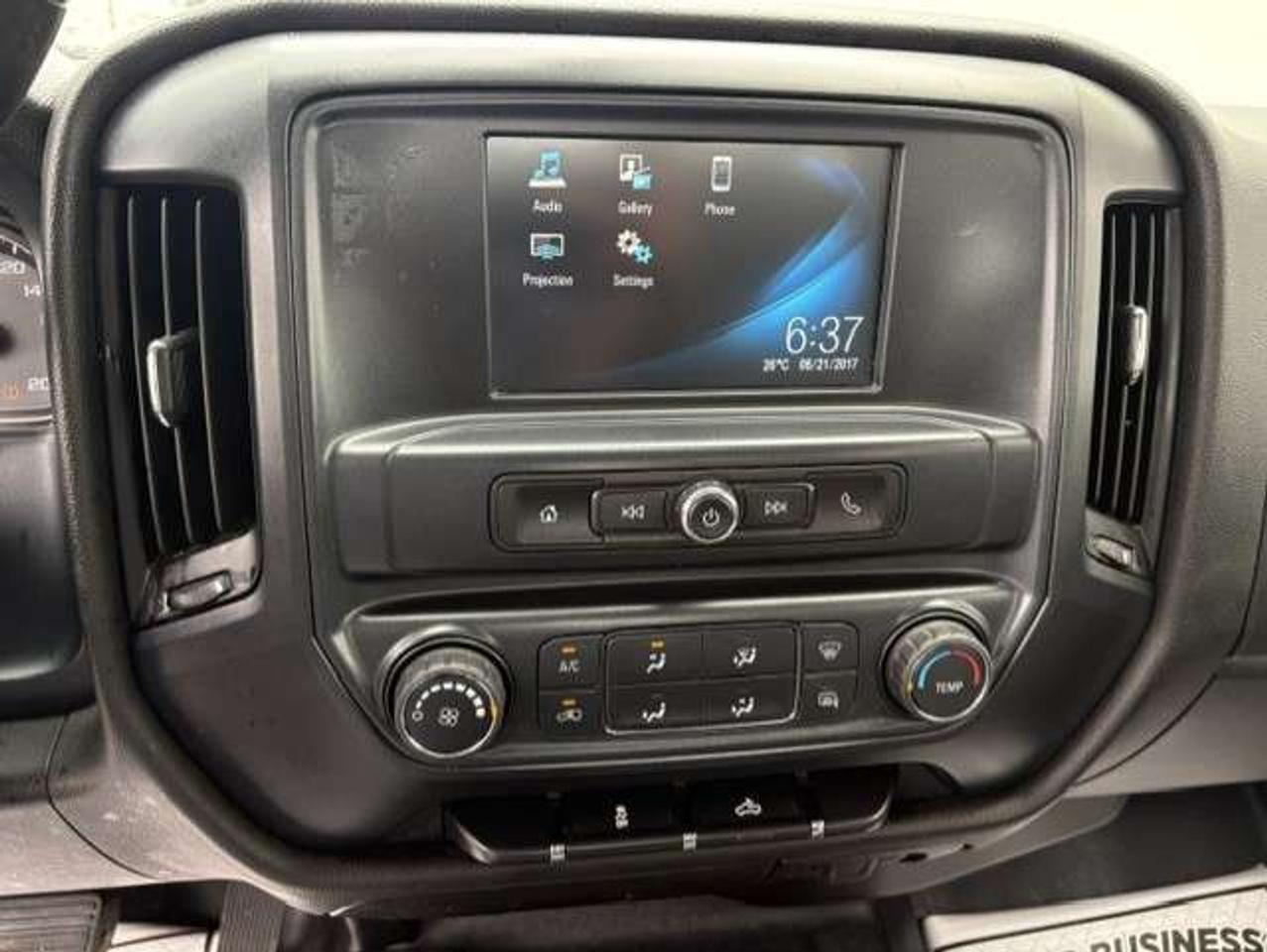 2018 Chevrolet Silverado 1500 4X4 V8 CAMERA-TONNEAU-1 OWNER-NO ACCIDENTS Photo