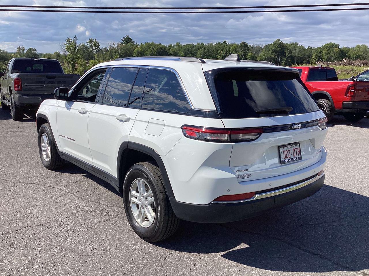 2023 Jeep Grand Cherokee Laredo Photo