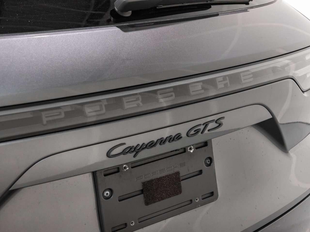 2022 Porsche Cayenne GTS AWD Photo