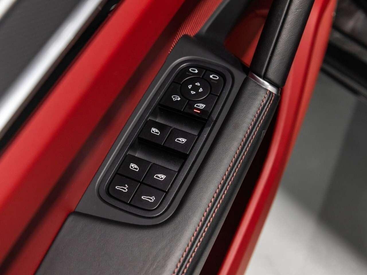 2022 Porsche Cayenne GTS AWD Photo