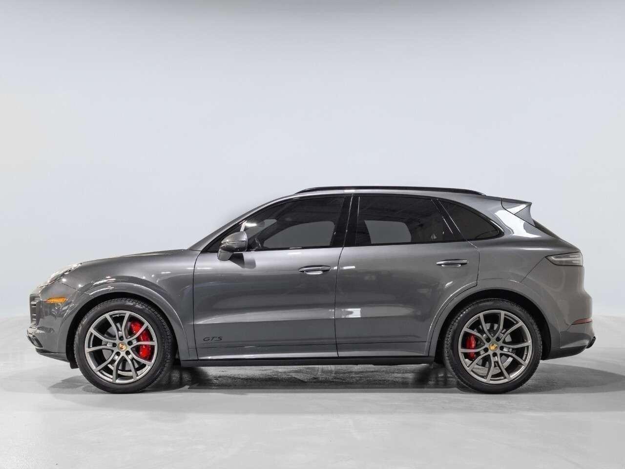 2022 Porsche Cayenne GTS AWD Photo