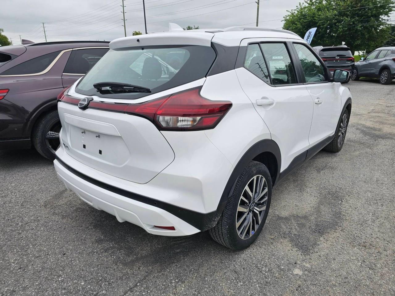2025 Nissan Kicks Play SV 4dr Front-Wheel Drive Photo