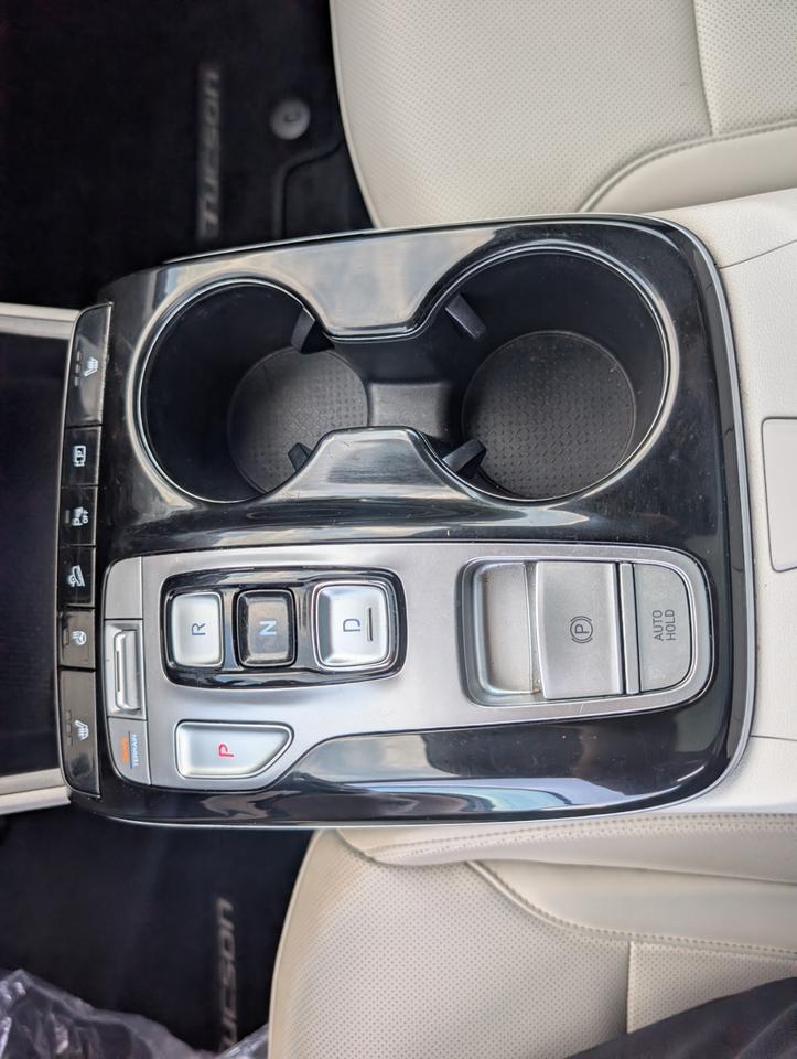 2024 Hyundai Tucson Hybrid Luxury 4dr All-Wheel Drive Photo