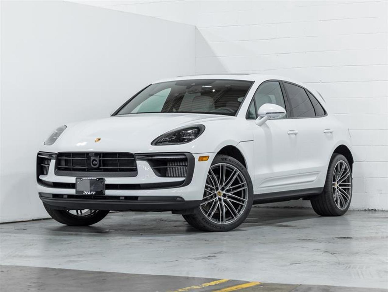 2026 Porsche Macan  Photo