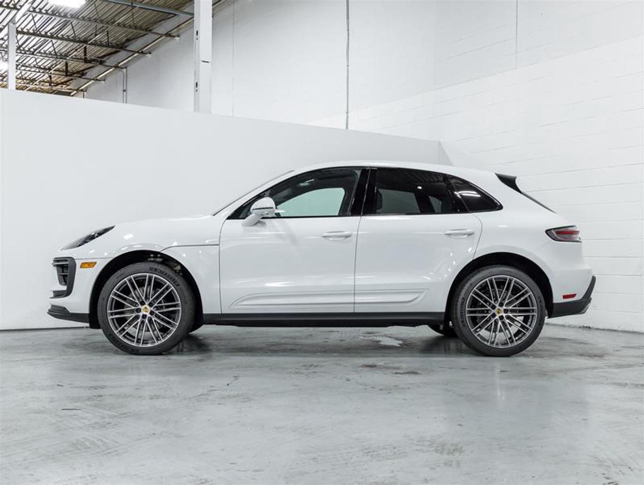 2026 Porsche Macan  Photo