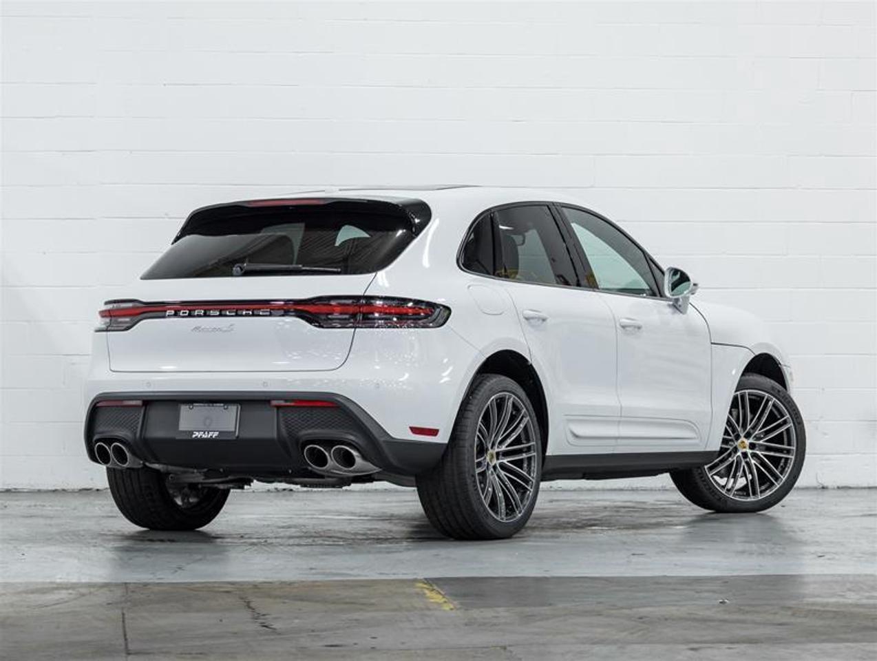 2026 Porsche Macan  Photo