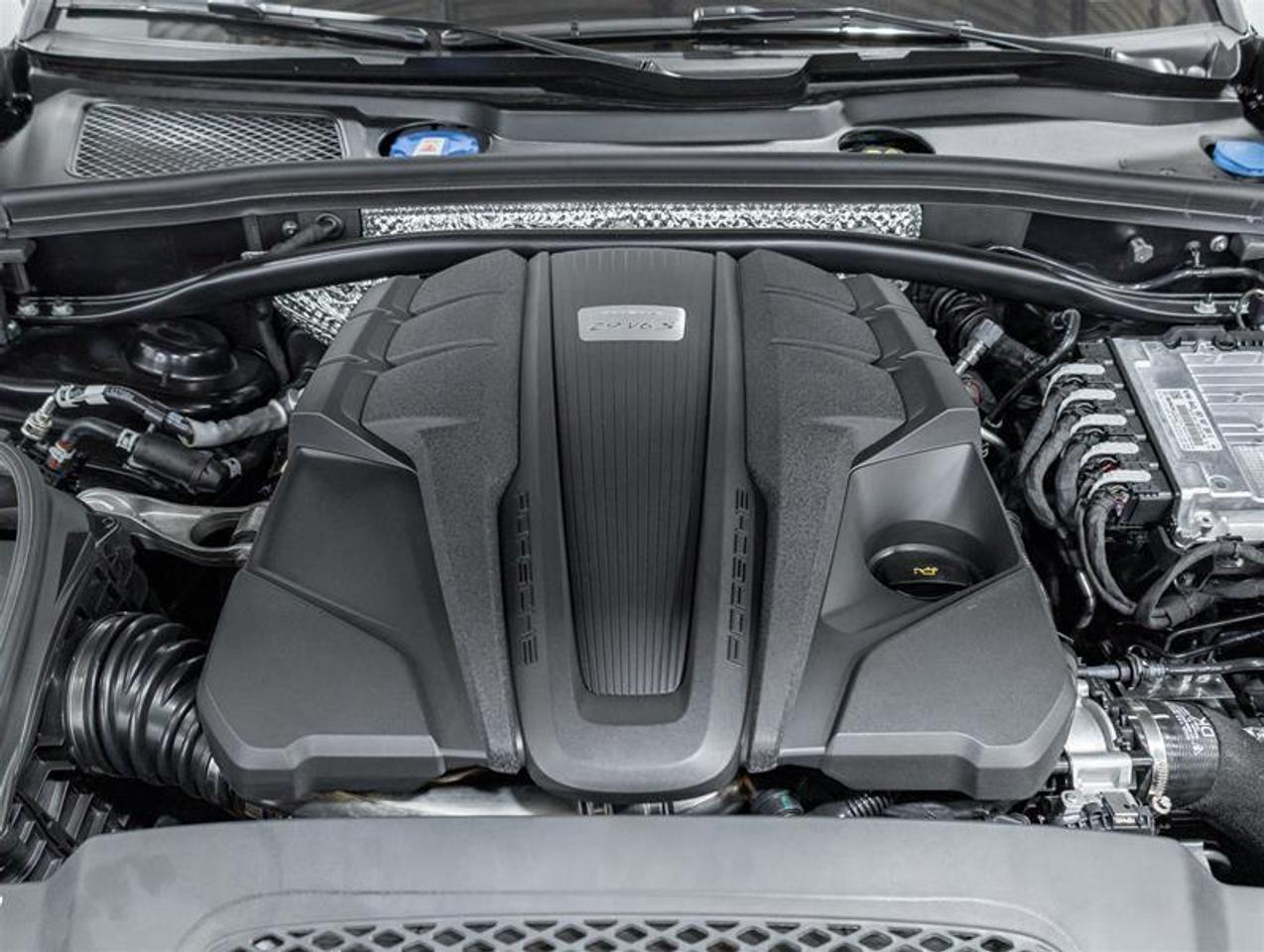 2026 Porsche Macan  Photo5