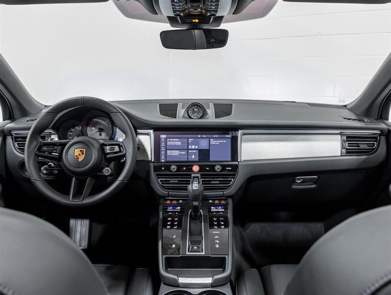 2026 Porsche Macan  Photo