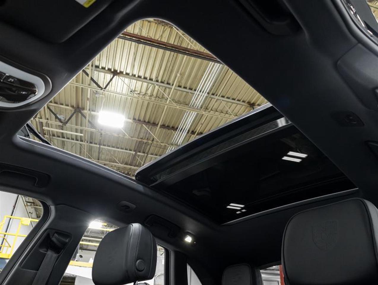 2026 Porsche Macan  Photo