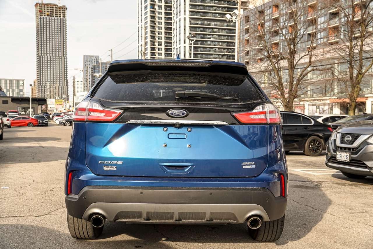 2020 Ford Edge SEL AWD Photo